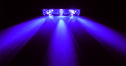 Хромированный блок Revoltec из 3 x ярких ультрафиолетовых светодиодов