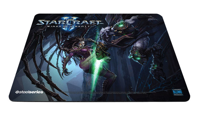  SteelSeries QcK Limited Edition StarCraft II Wings of Liberty: Kerrigan vs. Zeratul